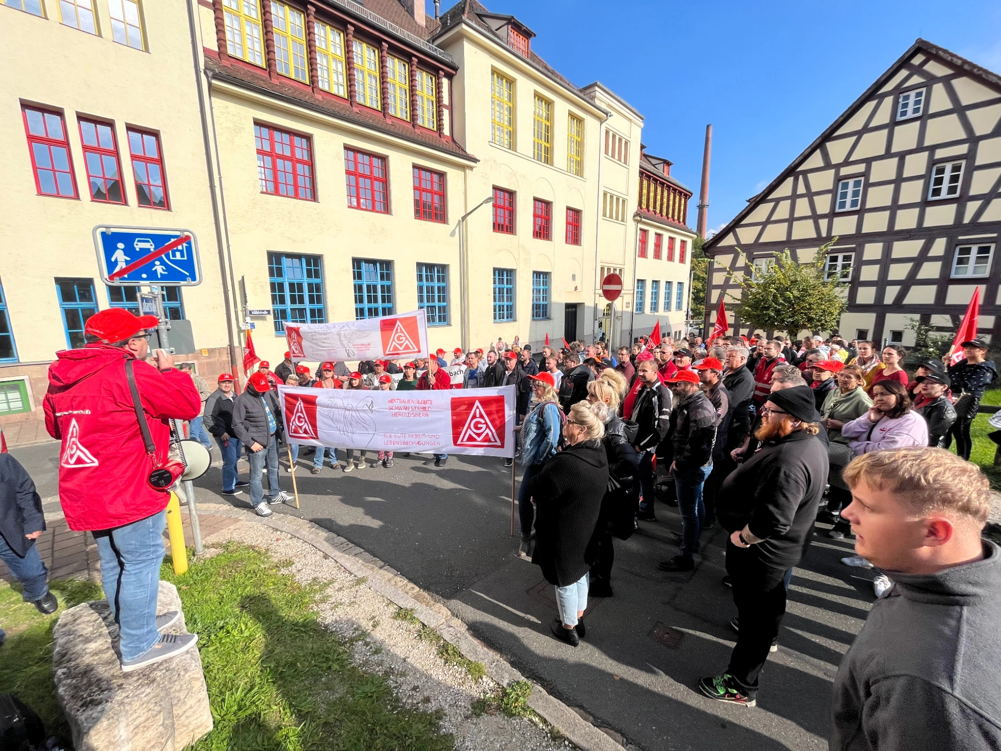 Kundgebung 1. Tarifverhandlung SZI Stein bei Nürnberg